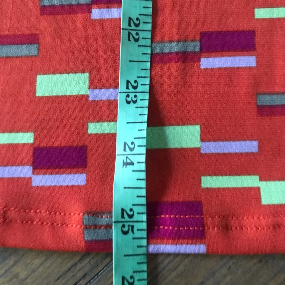 LuLaRoe XS Azure skirt- orange & rectangle pattern - Picture 12 of 13